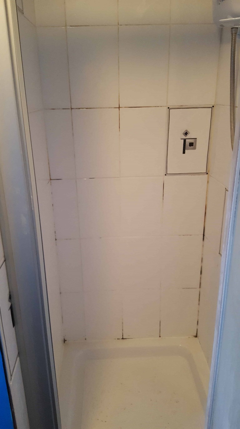 Shower Cubicle Before Cleaning in Sale